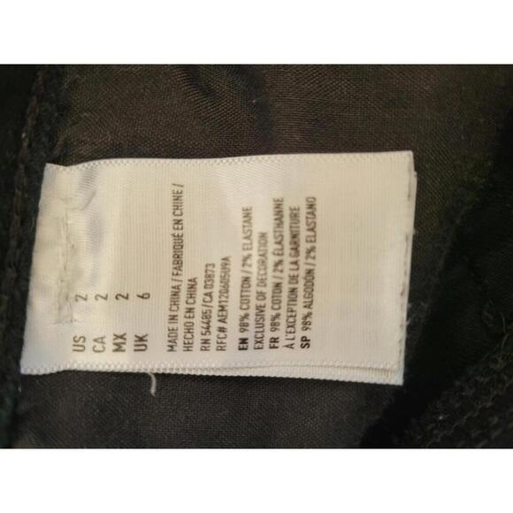 American Eagle Outfitters size 2 black distressed hi-rise festival jean shorts - Picture 6 of 7